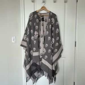 Alexander McQueen Cape/Scarf